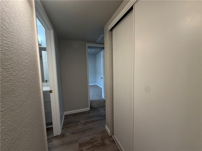 Building Photo - 1575 Monte Vista Dr