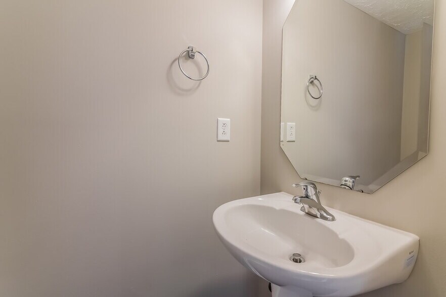 Building Photo - 2115 Cason Trail