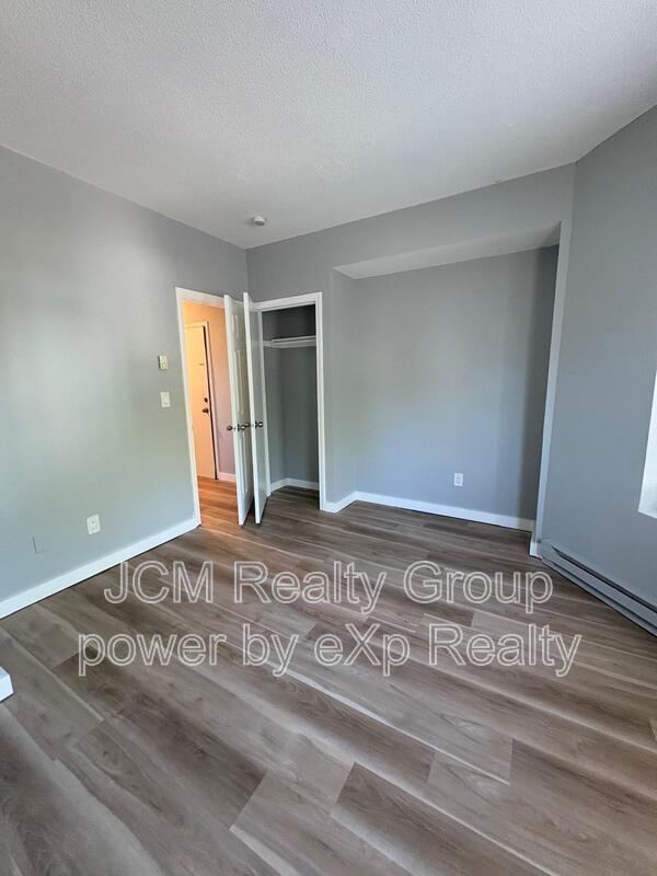 Building Photo - 56 Johnson St