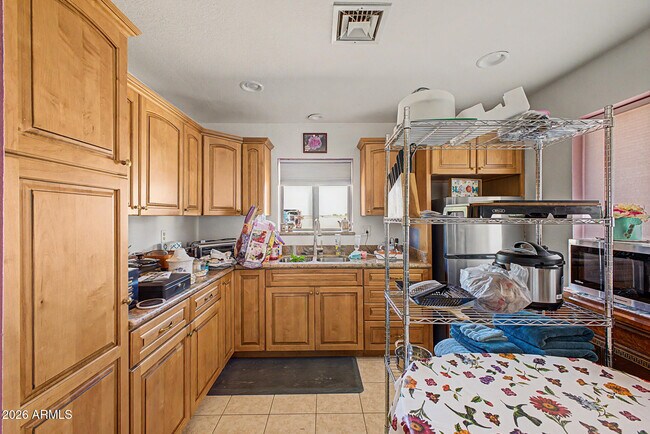 Building Photo - 20537 W Gordon Way