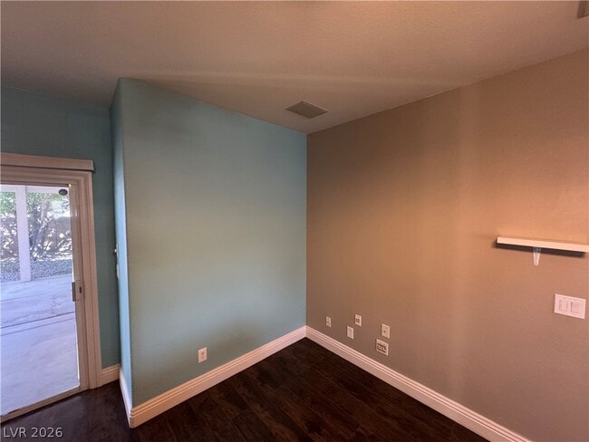 Building Photo - 8650 Treasure Trove St