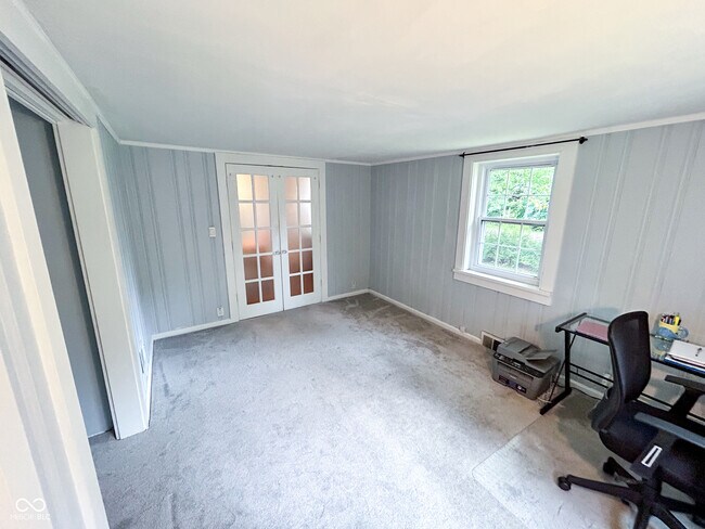 Building Photo - 5805 Norwaldo Ave