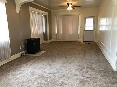 Building Photo - 1112 E 2nd St