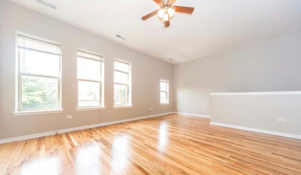 Building Photo - 2524 W Flournoy St