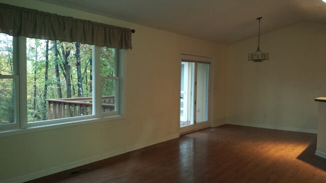 Building Photo - 34 Alta Way