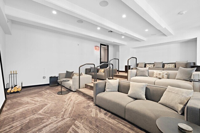 Building Photo - 720 Clinton St