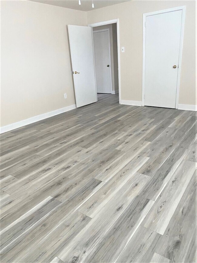 Building Photo - House for Rent in Folsom