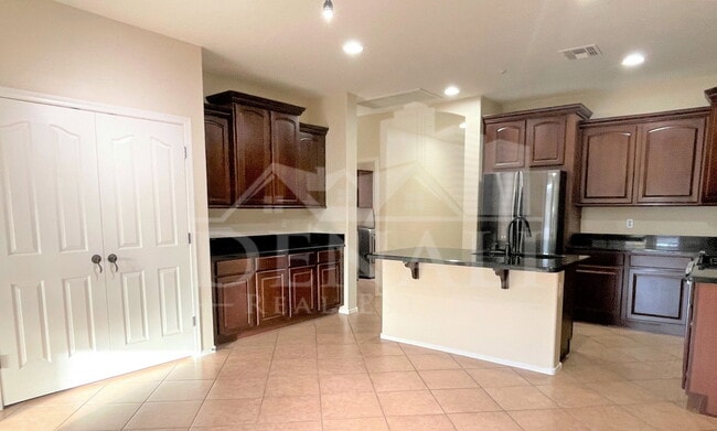 Building Photo - 30204 N 73rd Ave