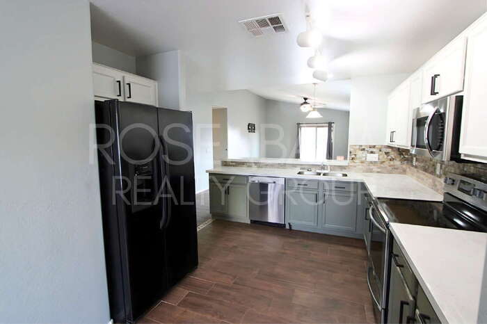 Building Photo - 16755 W Desert Bloom St