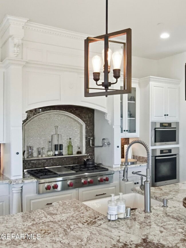 Building Photo - 444 San Clemente Dr