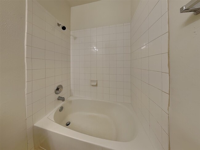 Building Photo - 16927 Jelly Park Stone Dr