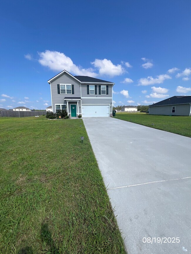 Building Photo - 73 Labrador Ln