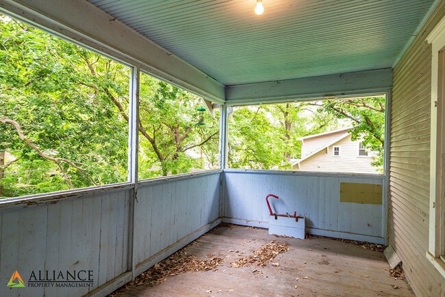 Building Photo - Fifteenth St. 344 N.