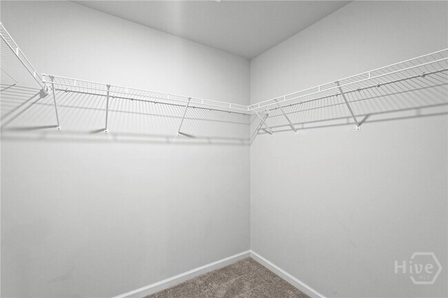 Building Photo - 231 Skylark Rd