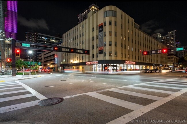 Building Photo - 150 SE 3rd Ave
