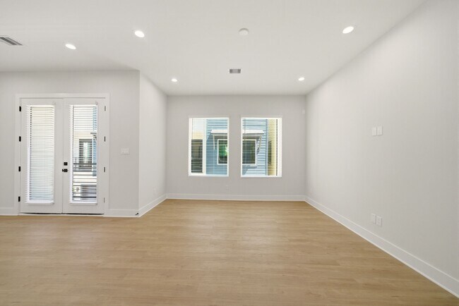 Building Photo - 1400 Cedar Post Ln