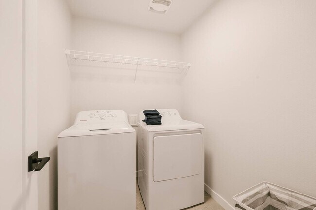 Building Photo - 3202 NW Division St