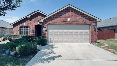 Building Photo - 4405 Willow Wood Rd