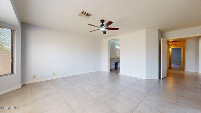 Building Photo - 9814 W Menadota Dr