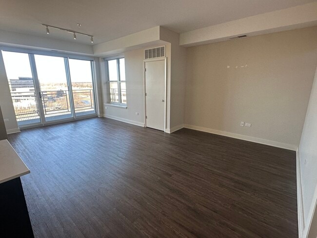 Building Photo - 770 Skokie Blvd