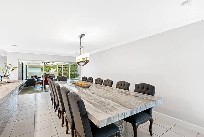 Building Photo - Coral Springs Homes