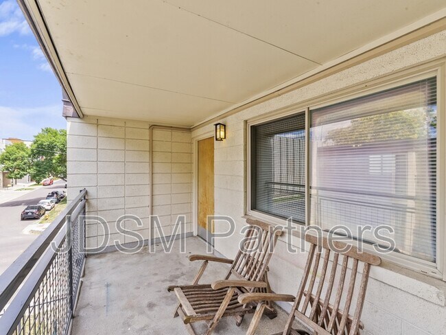 Building Photo - 2860 W 32nd Ave