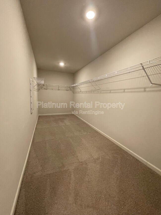 Building Photo - 1616 Chancery Ln