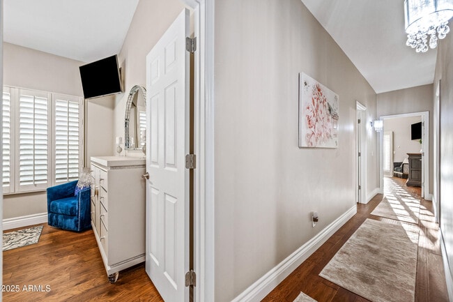 Building Photo - 1817 E Willow Tree Ct