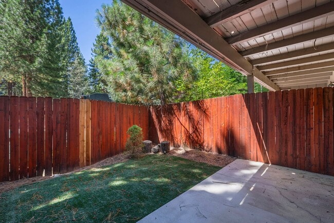 Building Photo - Incline Village: Condo - 3 Bedrooms, 2 Full Bathrooms, 1 Car Garage, Low Elevation, Centrally Loc...