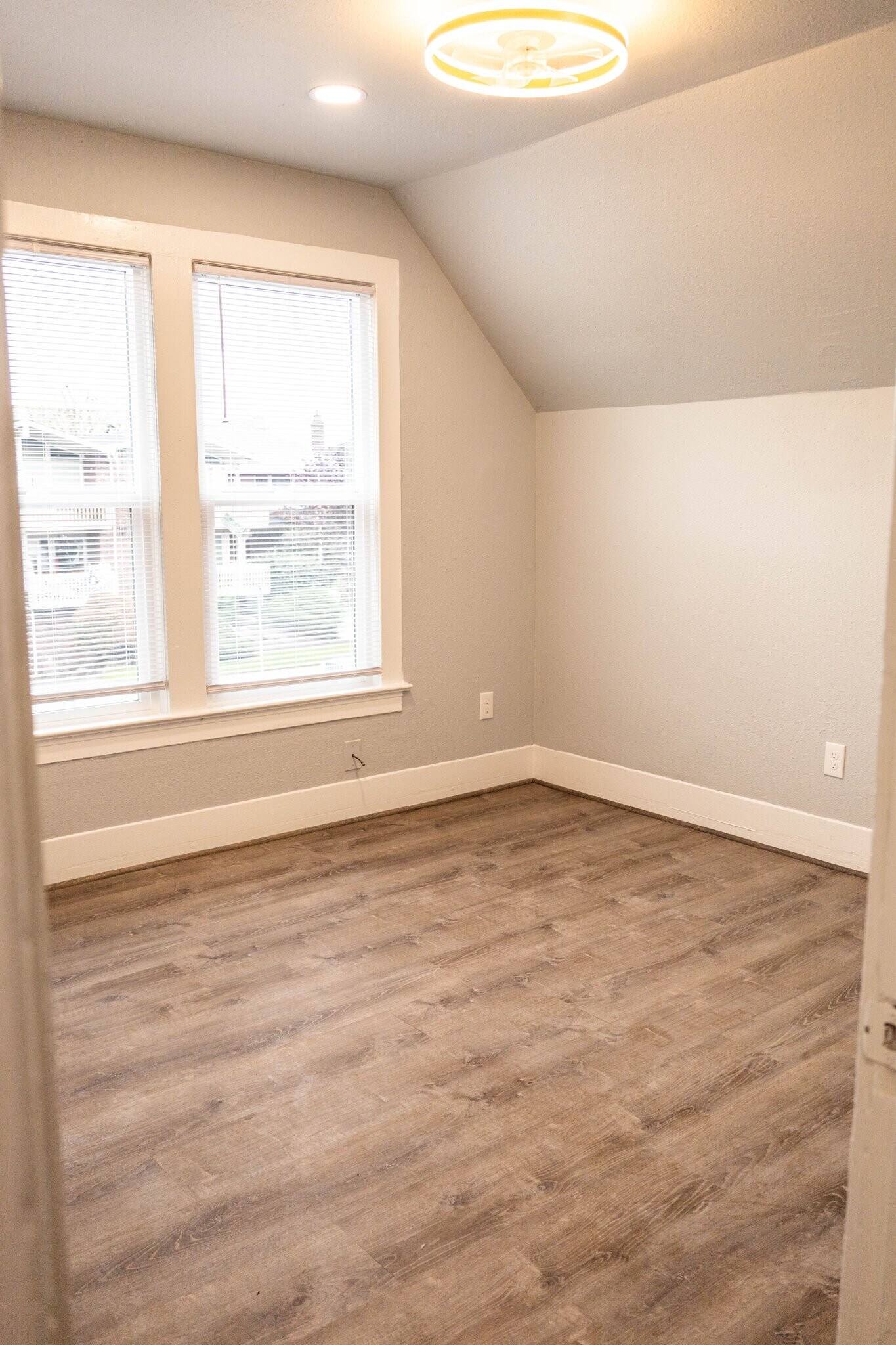 Building Photo - 2402 Rucker Ave