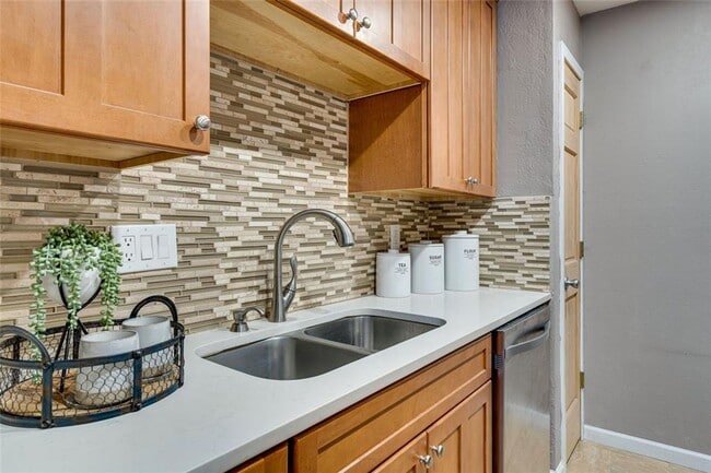 Building Photo - Mesa Village 2 Bedroom 1 Bathroom