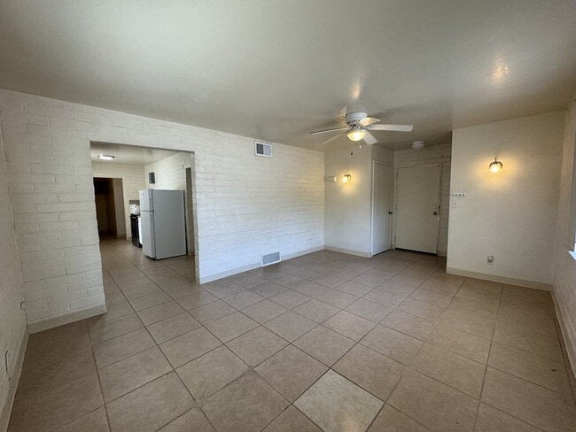 Building Photo - 2 Bedroom in central Tucson