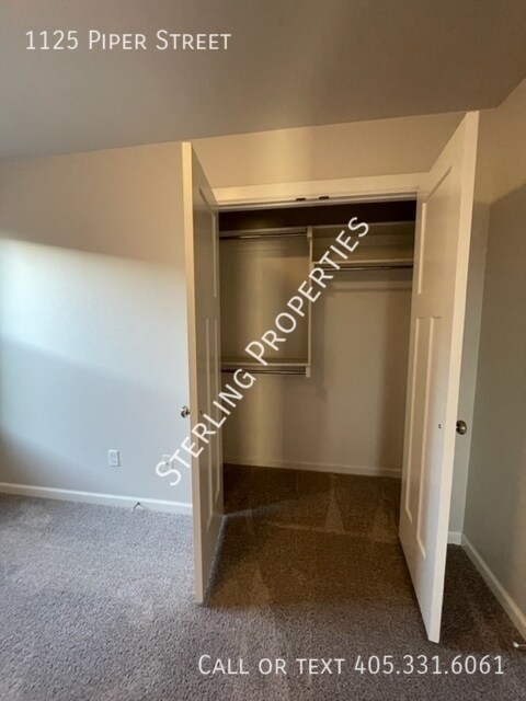 Building Photo - 1125 Piper St