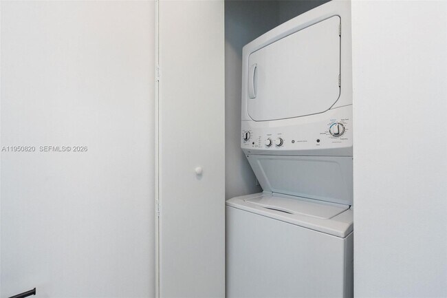 Building Photo - 3470 E Coast Ave