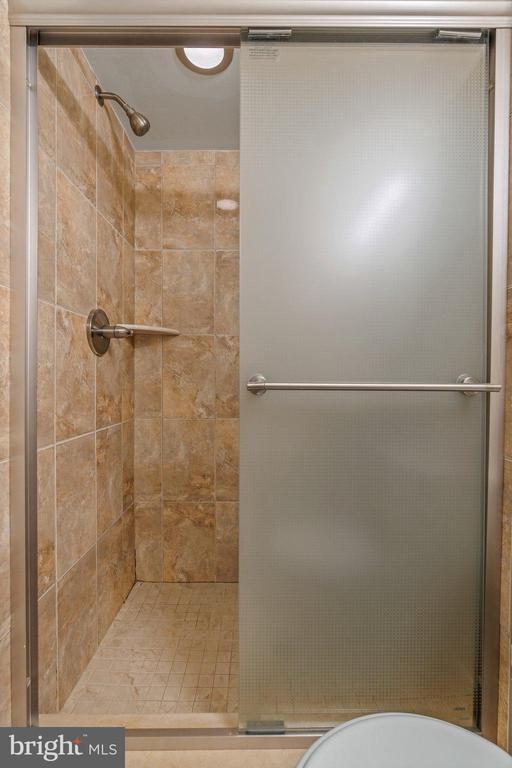 Building Photo - 1724 Master St