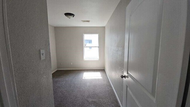 Building Photo - 11919 Greenmesa Dr