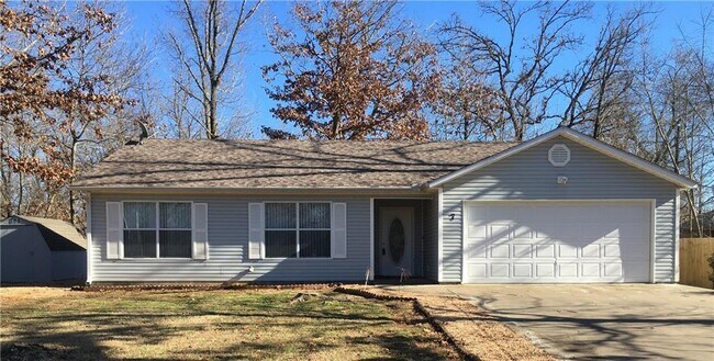 Primary Photo - 7 Buckland Ln