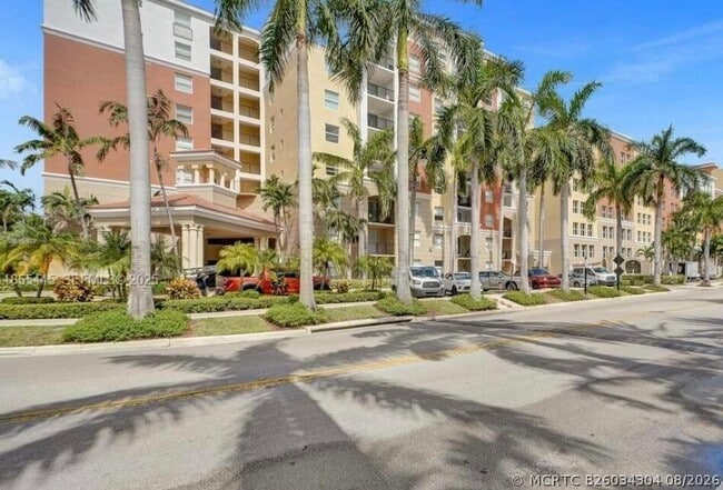 Building Photo - 17100 N Bay Rd