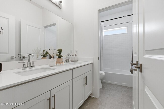 Building Photo - 10 Carlisle Ct