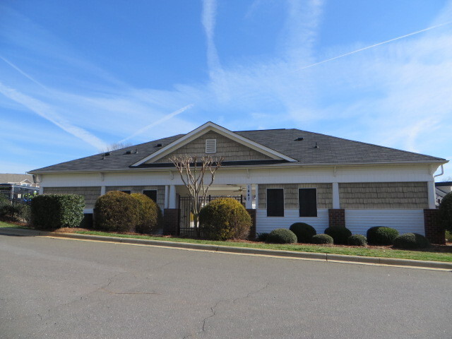 Building Photo - Harpers Mill one level 2 Bedroom townhome ...