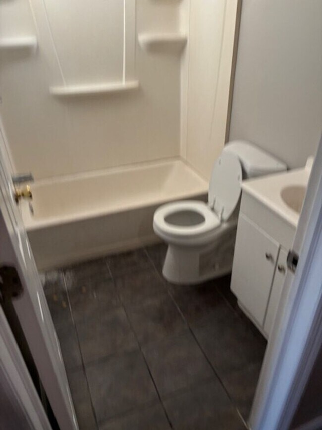 Building Photo - 1919 E Thayer St