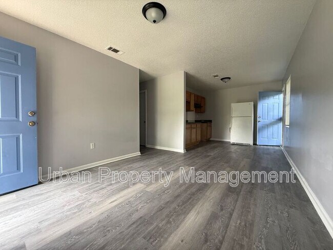 Building Photo - 3608 Hicky St