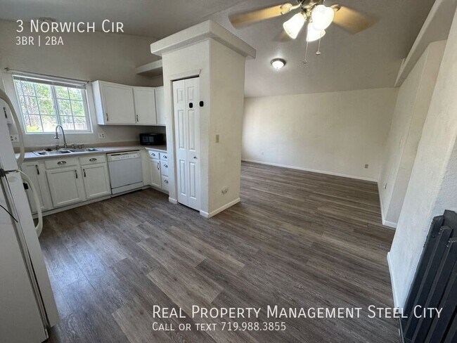 Building Photo - 3 Norwich Cir