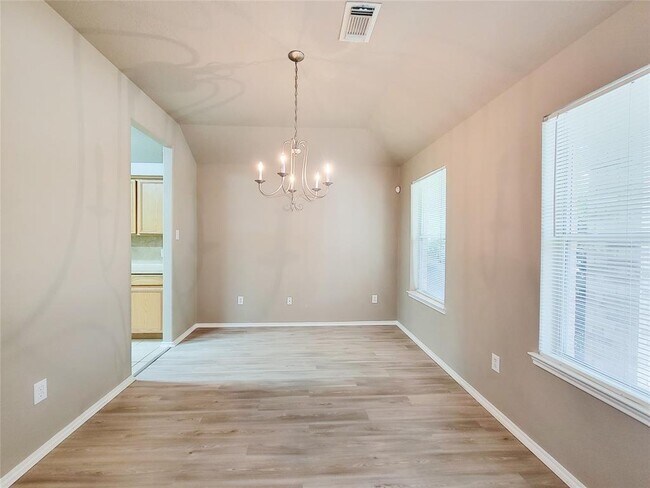 Building Photo - 2731 Trinity Glen Ln