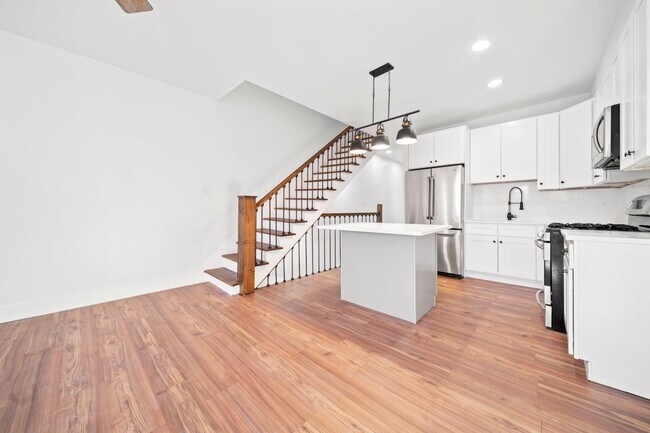 Building Photo - 36-38-38 Fulton St