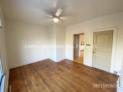 Building Photo - 804 Park St.