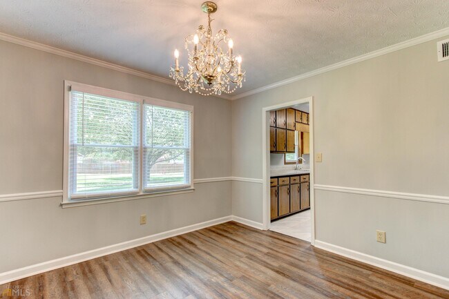 Building Photo - 180 Fairfield Cir