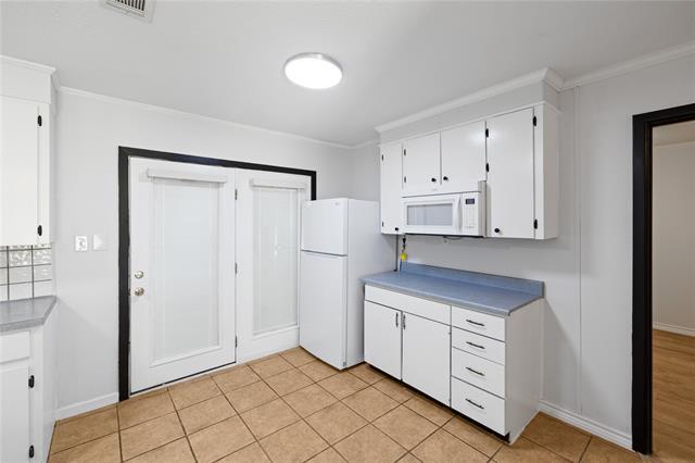 Building Photo - 417 Carroll Ave