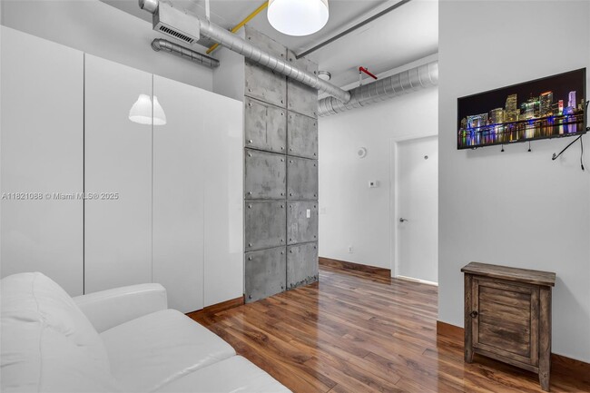 Building Photo - 3029 NE 188th St