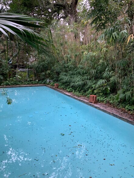 Building Photo - 2326 Esplanade Ave